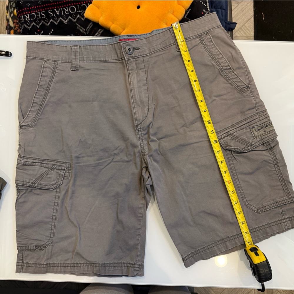 Unionbay Men's Gray Cargo Shorts - Casual Utility Style